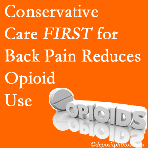 Aaron Chiropractic Clinic delivers chiropractic treatment as an option to opioids for back pain relief.