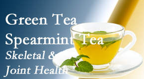 Aaron Chiropractic Clinic shares the benefits of green tea on skeletal health, a bonus for our Fort Wayne chiropractic patients.