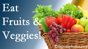 Aaron Chiropractic Clinic urges Fort Wayne chiropractic patients to eat fruits and vegetables to reduce inflammation and potentially live longer.